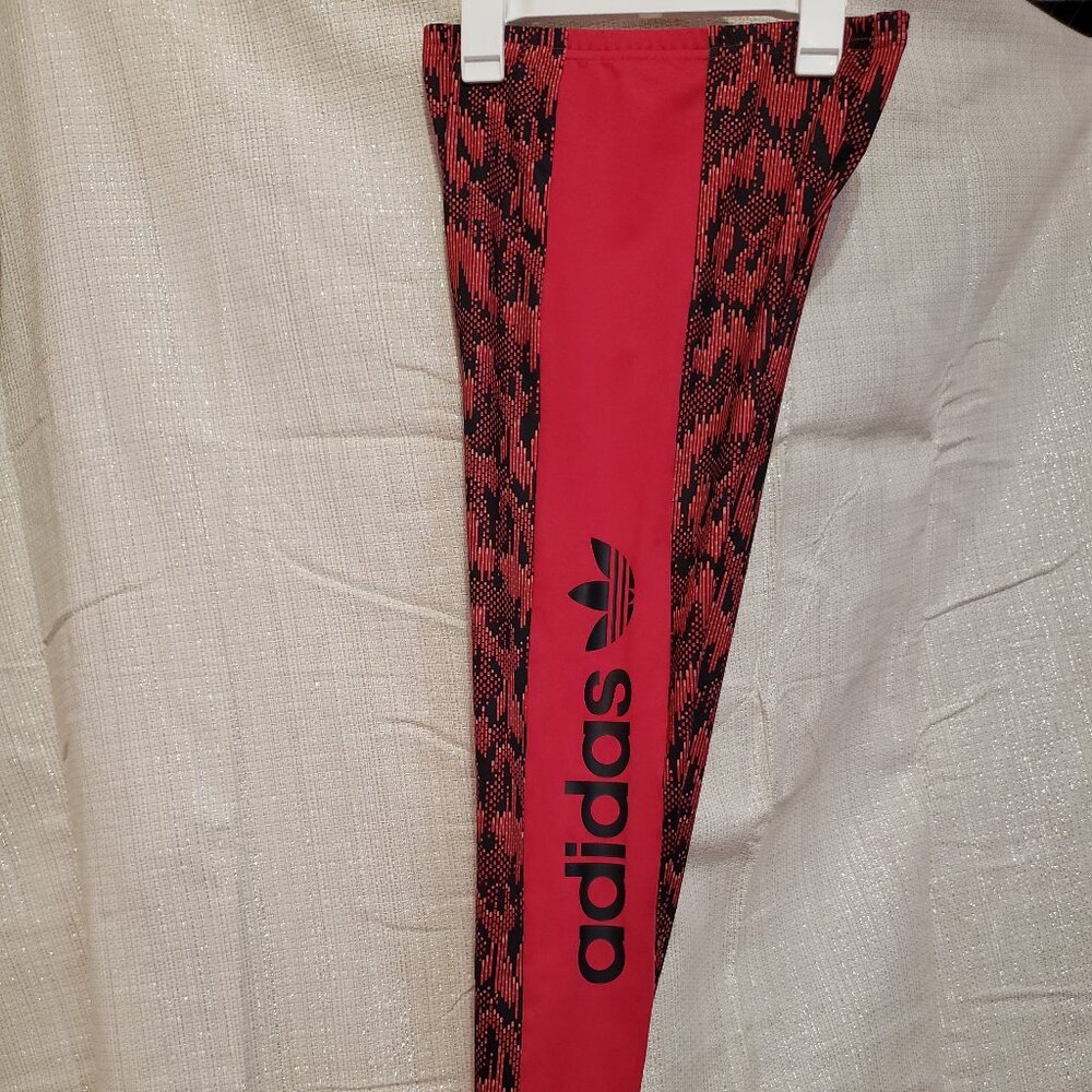 Adidas Women's large Workout Leggings, Yoga pants, Red